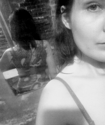 Опыта у меня много, и я знаю, как доставить настоящее удовольствие. В Москве живу уже давно и владею здесь своей уютной квартиркой. Готова предложить широкий спектр услуг, включая классический и эротический массаж, сексуальные игры, стриптиз и многое другое. У меня множество довольных клиентов, их отзывы говорят сами за себя. Здесь ты найдешь фото меня в разных образах и настроениях. Доверься мне, и я окуну тебя в мир наслаждения и удовольствия. Жду встречи с тобой 😉🔥🌸 Снежана
